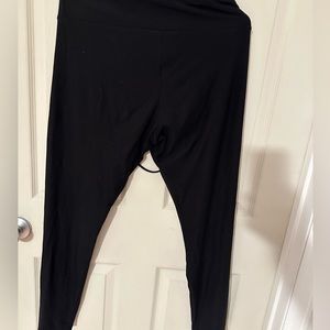 Black leggings